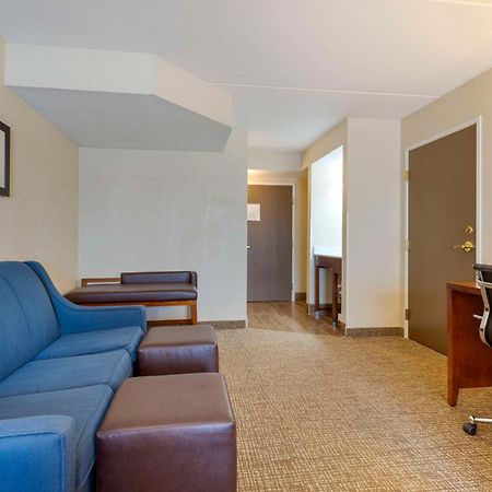 Comfort Inn & Suites Wilkes Barre - Arena Esterno foto