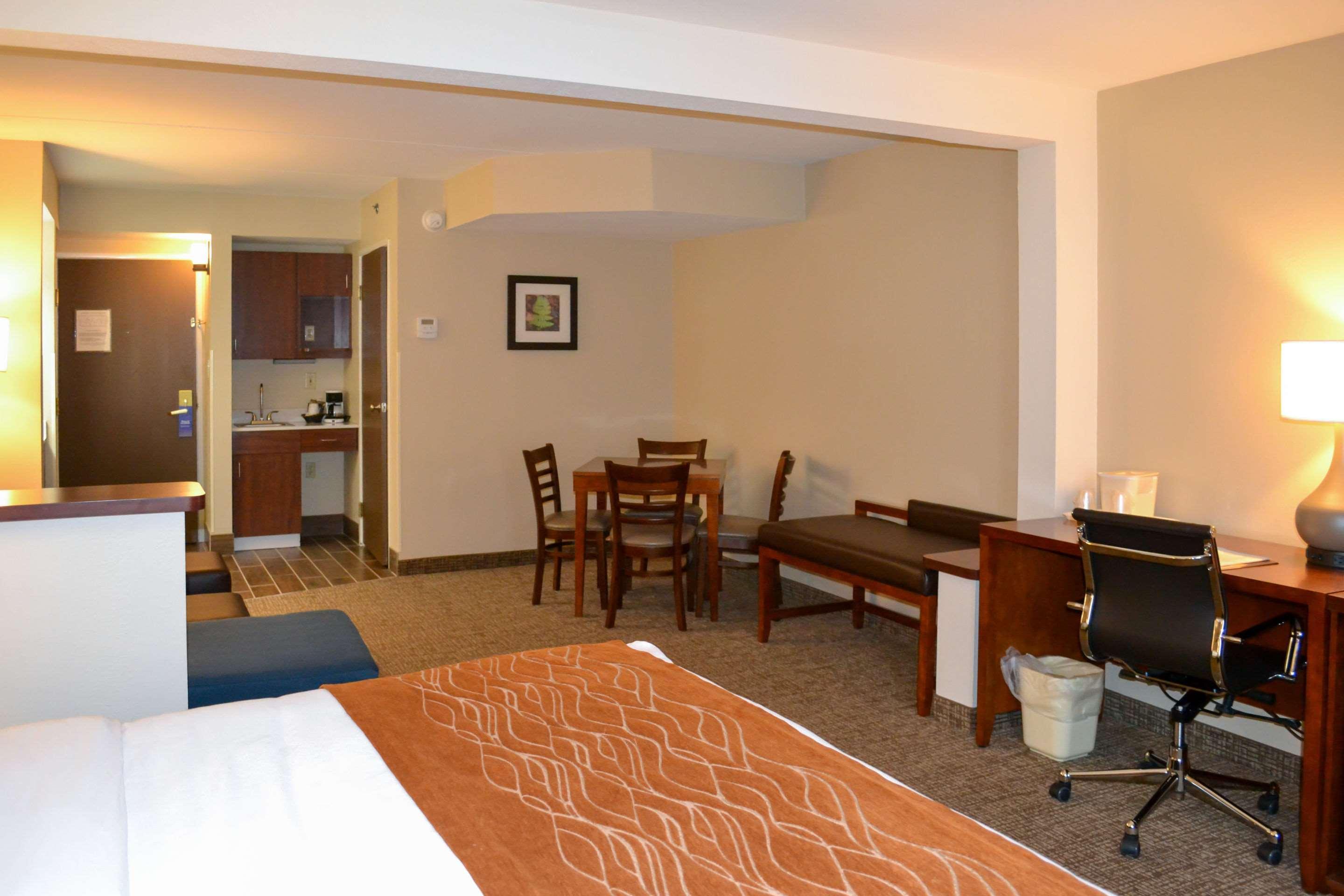 Comfort Inn & Suites Wilkes Barre - Arena Esterno foto