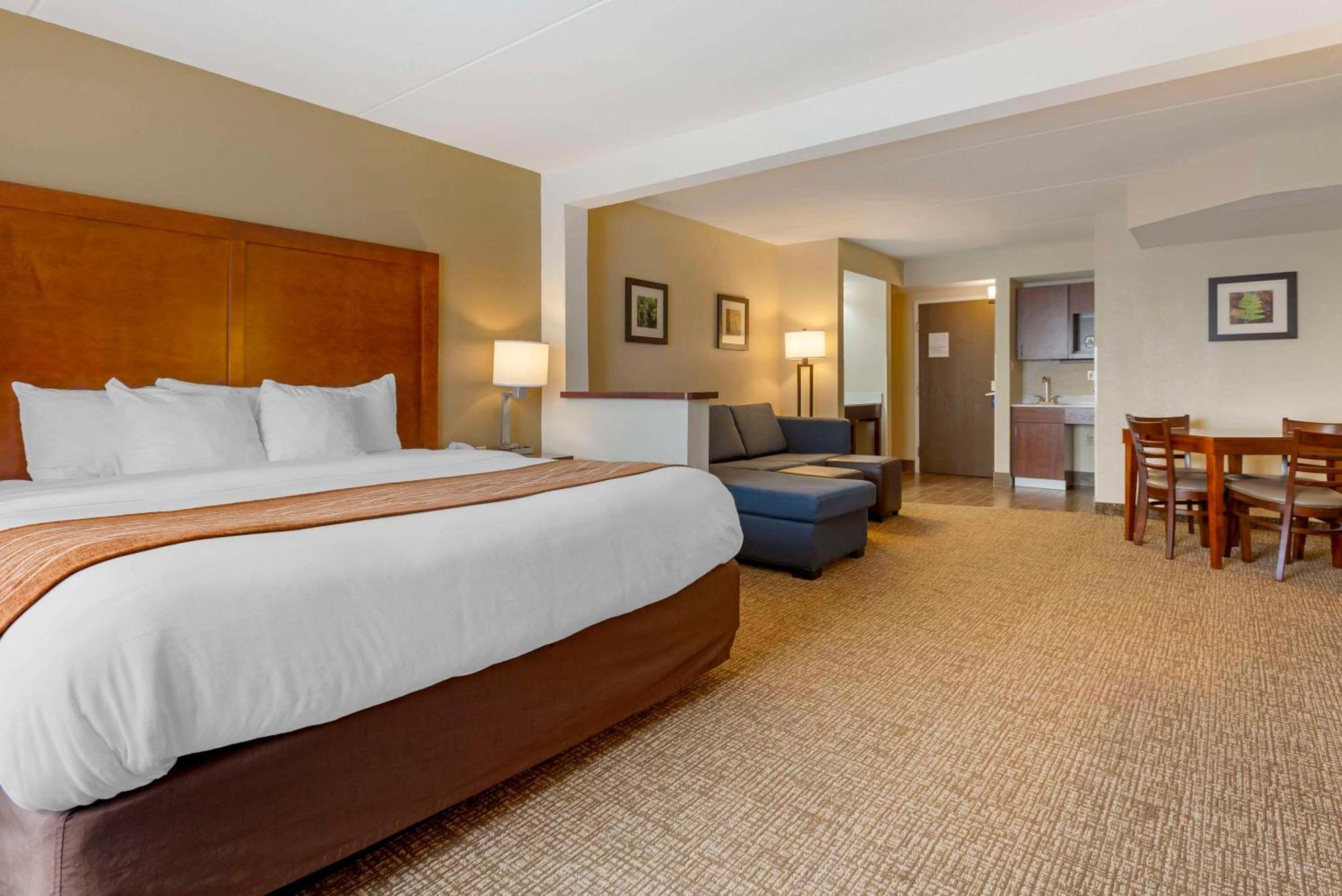 Comfort Inn & Suites Wilkes Barre - Arena Esterno foto