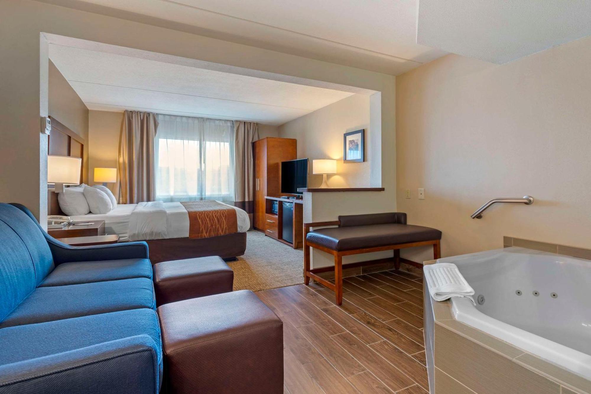 Comfort Inn & Suites Wilkes Barre - Arena Esterno foto